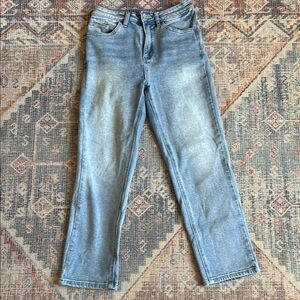 A loves a petite Jeans